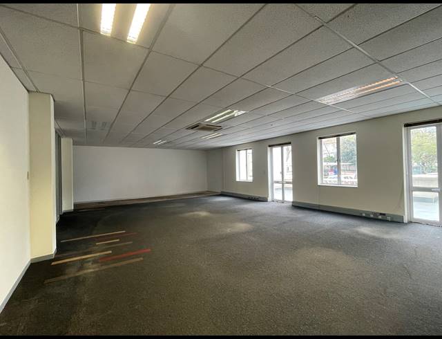 607M² OFFICE TO LET IN SANDTON CENTRAL